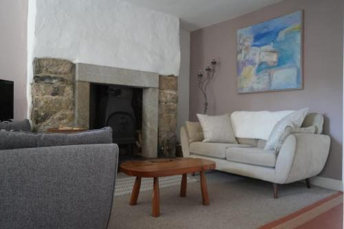 Mabe House | Dunlin Cottage