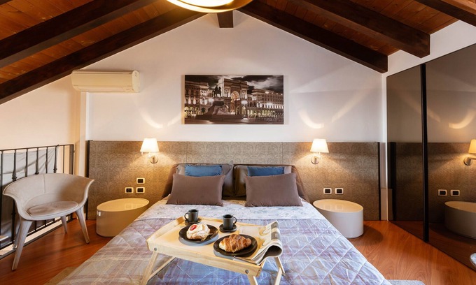 Monza House | [Duomo - Ponte dei Leoni] Casa del Borgo