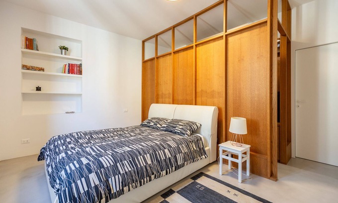 Acquabella Apartment | [Duomo-Porta Venezia] 70s cozy and modern house