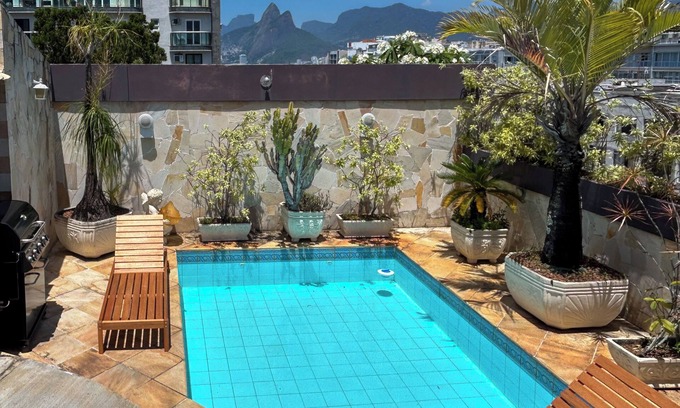 Ipanema Condo | Duplex Penthouse w/pool and house staff in Ipanema