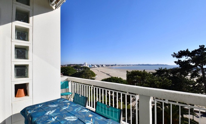 Royan Apartment | Duplex 6 persons- elevator, sea view, air conditioning