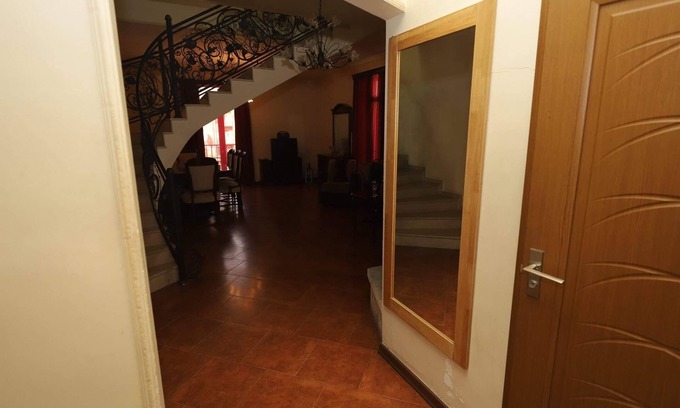 Kentron Apartment | Duplex Apartment With Fireplace