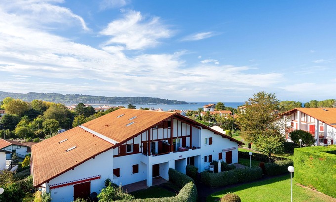 Hendaye Apartment | Duplex Apartment with Shared Pool and Sea View