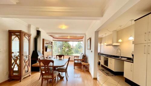 Bairro Lago Negro Apartment | Duplex Familiar em Gramado. Perto de tudo!