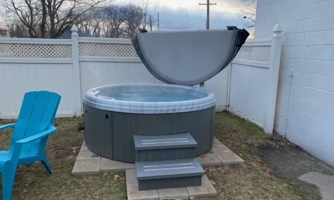 Michigan City House | Duplex | Firepit | Game Room | Hot Tub-all year
