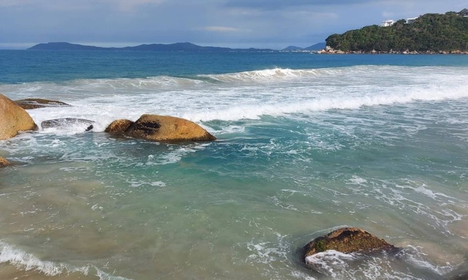 Governador Celso Ramos Apartment | Duplex on the beach