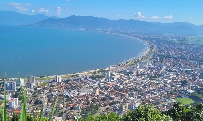 Martim de Sa Condo | Duplex penthouse with seaview