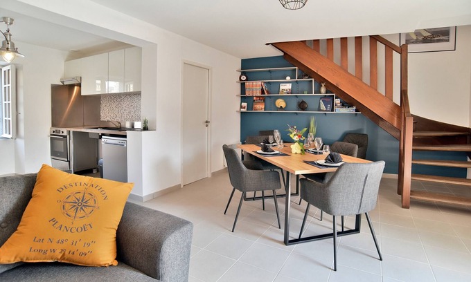 Plancoet Apartment | Duplex Plancoët - Pour 4p, à 15 min de la plage