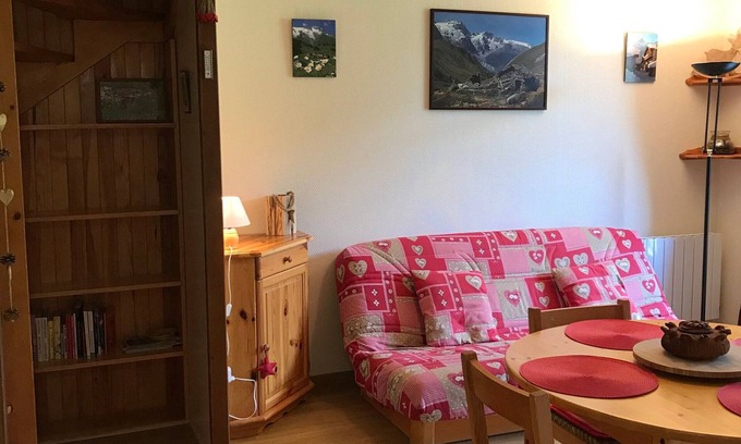 Montalbert Apartment | Duplex spacieux aux pieds des pistes, balcon, proche commerces, 4ème étage, parking gratuit