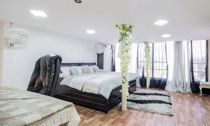 Jogeshwari West Apartment | Duplex studio apartment