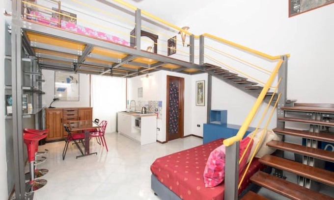 Portici Apartment | Duplex with a view of Vesuvius