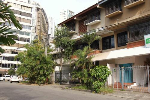 Punta Paitilla House | DUPLEXU PANAMA Homestay