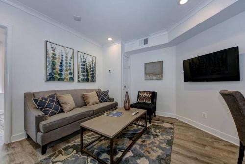 Dupont Circle Bed & Breakfast | Dupont Circle-suite 6kalorama Luxury Apartment