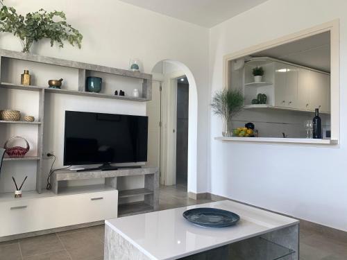 Carihuela Apartment | DUQ - Sea View Apartment Duquesa de España