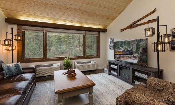 Purgatory Cabin | Durango Dream (#316) | A/C - Golf - Shared Pool & Hot Tub - Updated