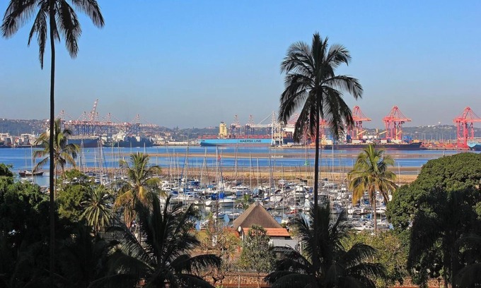 Durban Central Business District Hotel | Durban Manor Hotel & Conference Centre