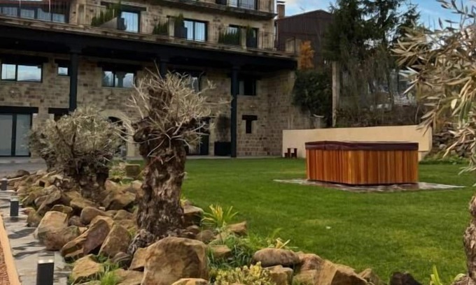 Duruelo de la Sierra Hotel | Duruelo Mountain Suites