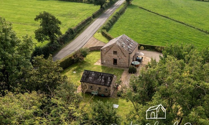 Higher Walton House | Dusty Clough Barn