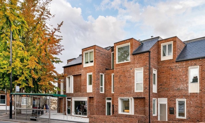 Mill Road Apartment | Dutch's Corner