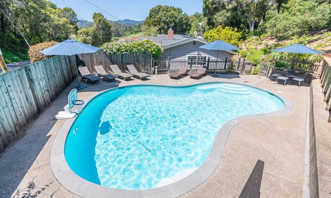 Aptos House | DV · Private Pool Villa for family getaways