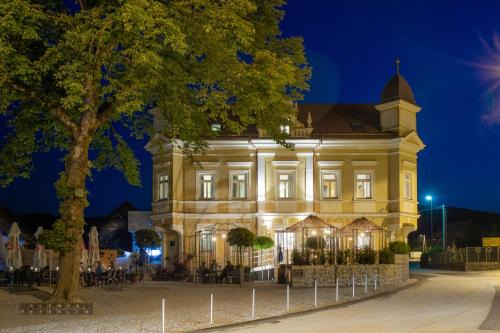 Smarjeske Toplice Hotel | Dvorec Gregorčič