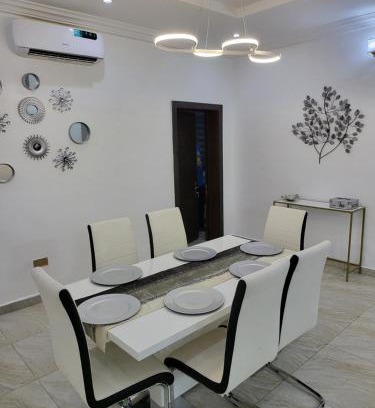 Ikeja House | Dvyne Lux Home - Off Ikeja