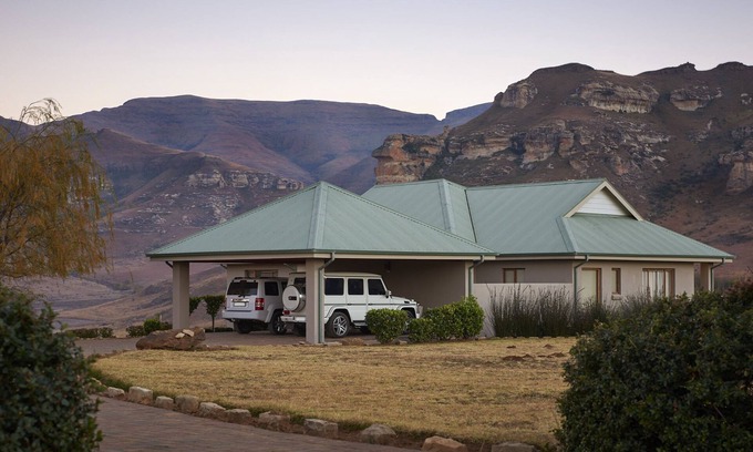 Clarens House | Dynasty Red Mountain Ranch