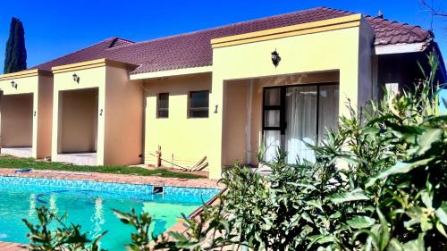 Klerksdorp House | Dzana guesthouse