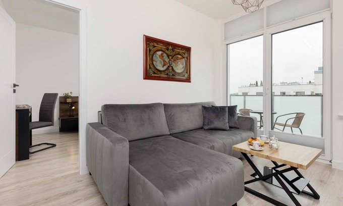 Ursus Apartment | Dzieci Warszawy 28 | Stylish Apartment | Parking