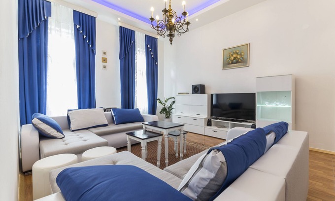 Ljubljana City Centre Apartment | E&E Apartments 4* Free Parking/City Center LJ