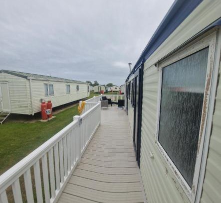 Winestead Other | E11 caravan sand le mere holiday park