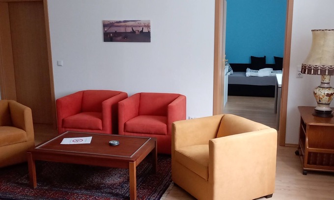Grafenwohr Apartment | E2 - Modernes 65 qm Apartment