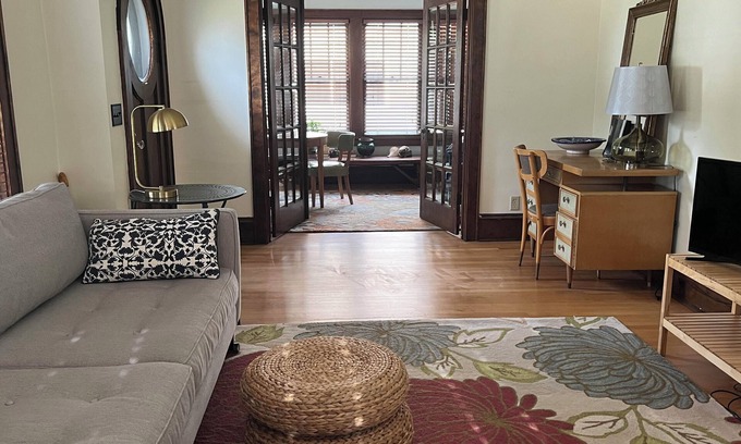 Oshkosh House | EAA Home Rental. Walking Distance to UWO Shuttle.