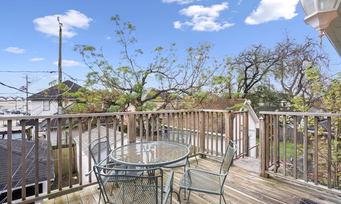 East Downtown Houston Apartment | Eado Hideaway, 3 mins walk to Kroger