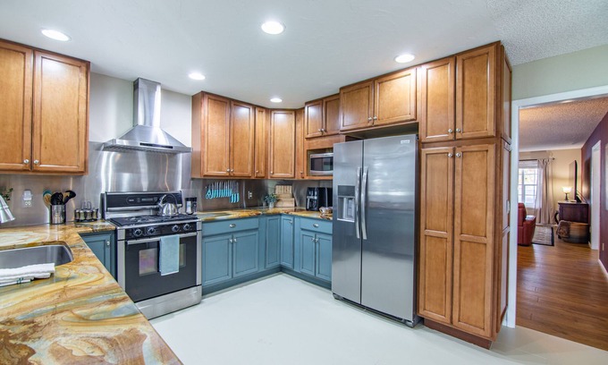 Eagle House | Eagle Hills Home-next to Golf Course