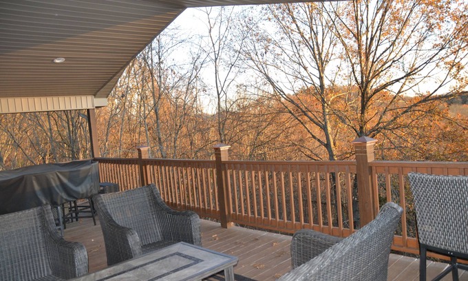 Granville Cabin | Eagle Mountain Cabin - Hilltop Cabin w/River View!
