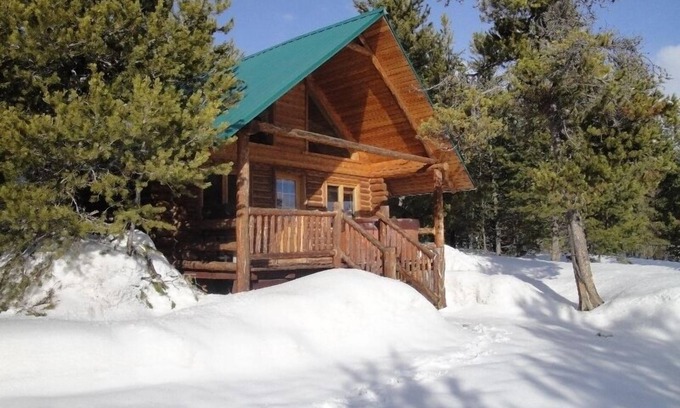Island Park Hotel | Eagle Ridge Ranch