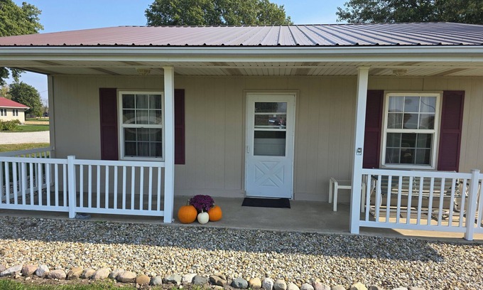 Lakewood Shelby County House | Eagle's Nest near Eagle Creek State Park