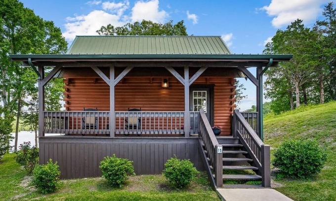 Allons Cabin | Eagle's Perch Cabin 13 with Loft - One bed in loft, sleeper sofa and full kitchen