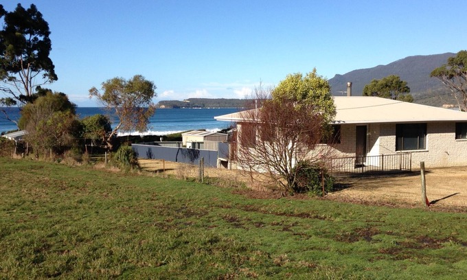 Eaglehawk Neck House | Eaglehawk Neck Beach House