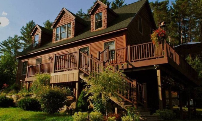 Chestertown House | Eagles Nest at Loon Lake near Gore Mountain