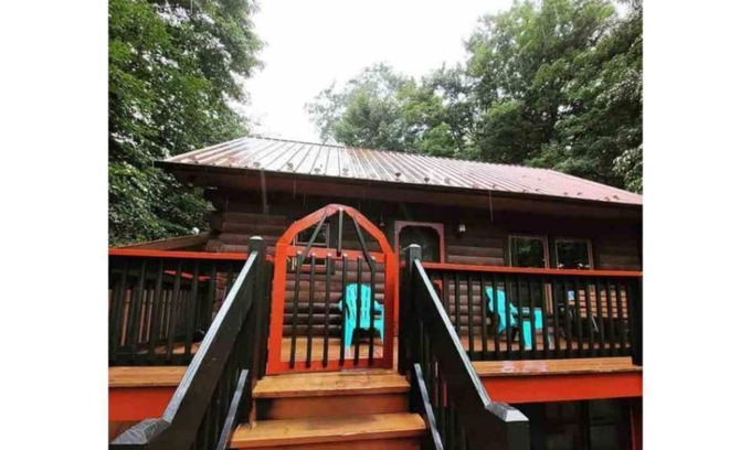 Cranberry Falls Cabin | Eagles Nest Cabin, Entire Home!