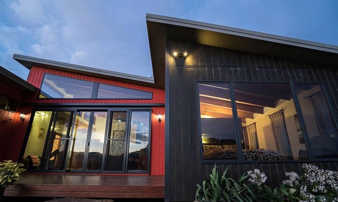 West Kentish Villa | Eagles Nest Retreat - Nest 3
