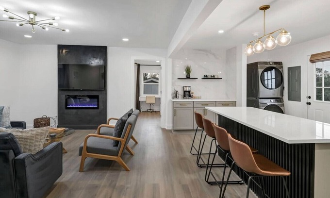 Earlewood House | Earlewood Ranch | 4BR, 3BA