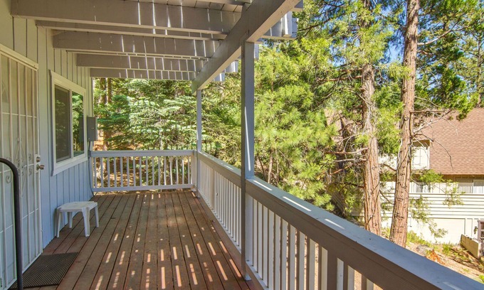 Lake Arrowhead House | Early check-in + late check-out = more mountain fun!