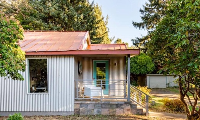 Yachats House | Earthworks Art House