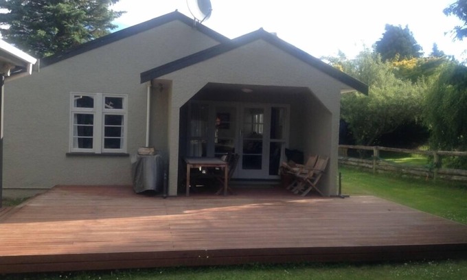 Naseby House | Eask Street Holiday Home