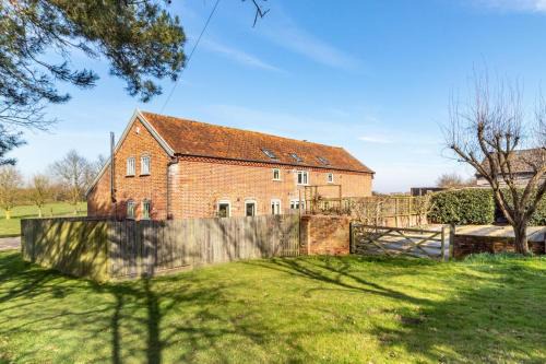 Knodishall House | East Barn Cottage