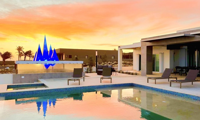La Ribera House | East Cape, All-inclusive,Ocean front vacation villa at Lighthouse Point