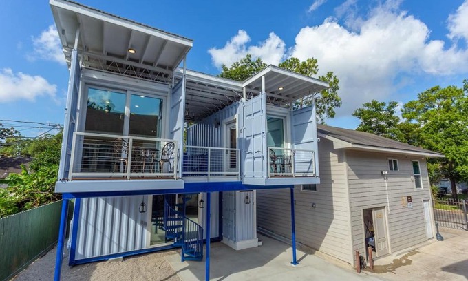 Greater East End Apartment | East Downtown Micro-luxe Container Living Pod #9